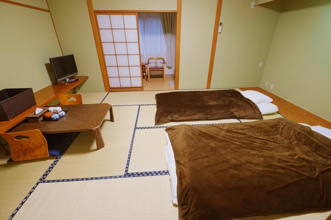 Fuji Hokin Kaikan Hotel Yamanakako Exterior photo