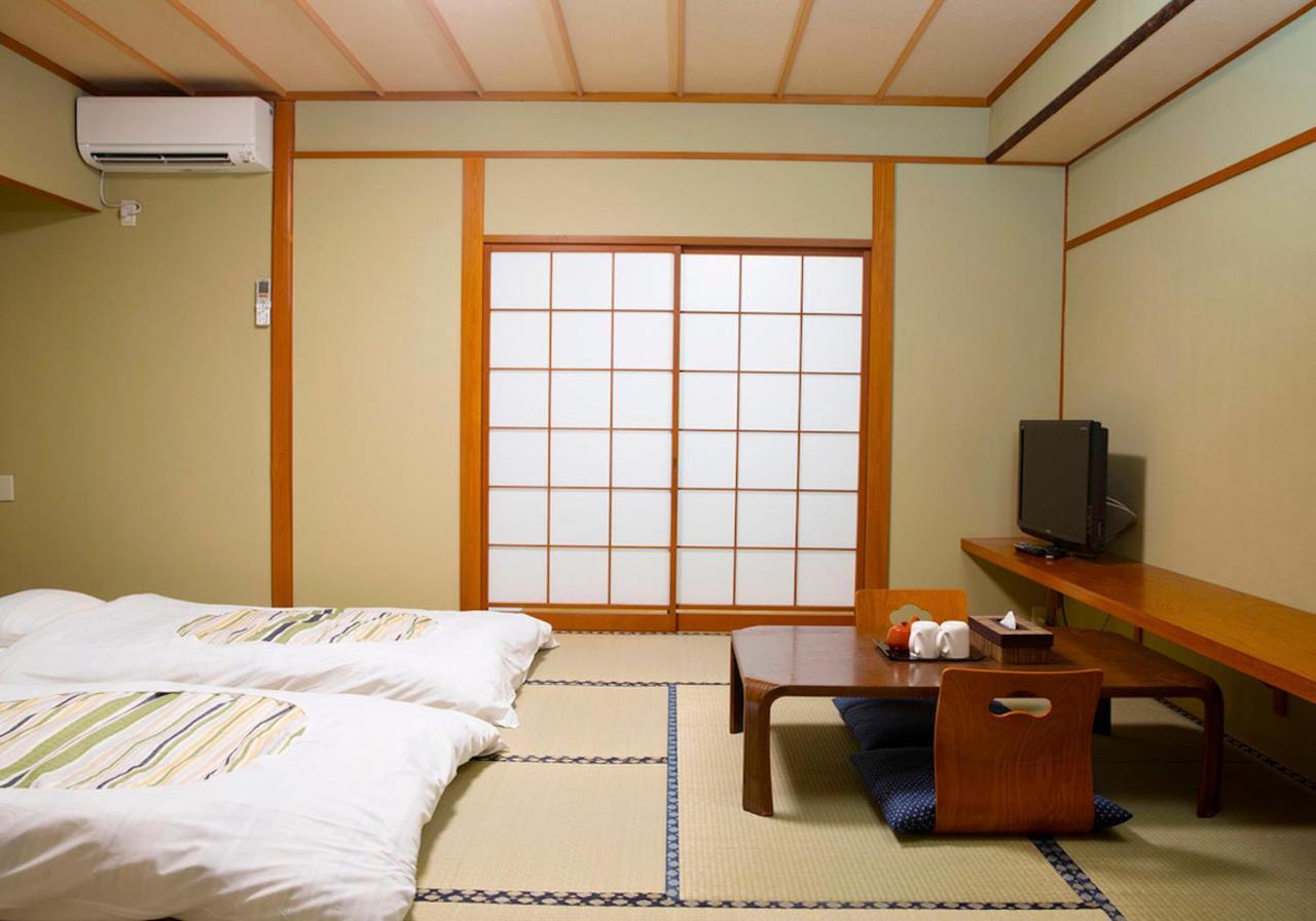 Fuji Hokin Kaikan Hotel Yamanakako Exterior photo